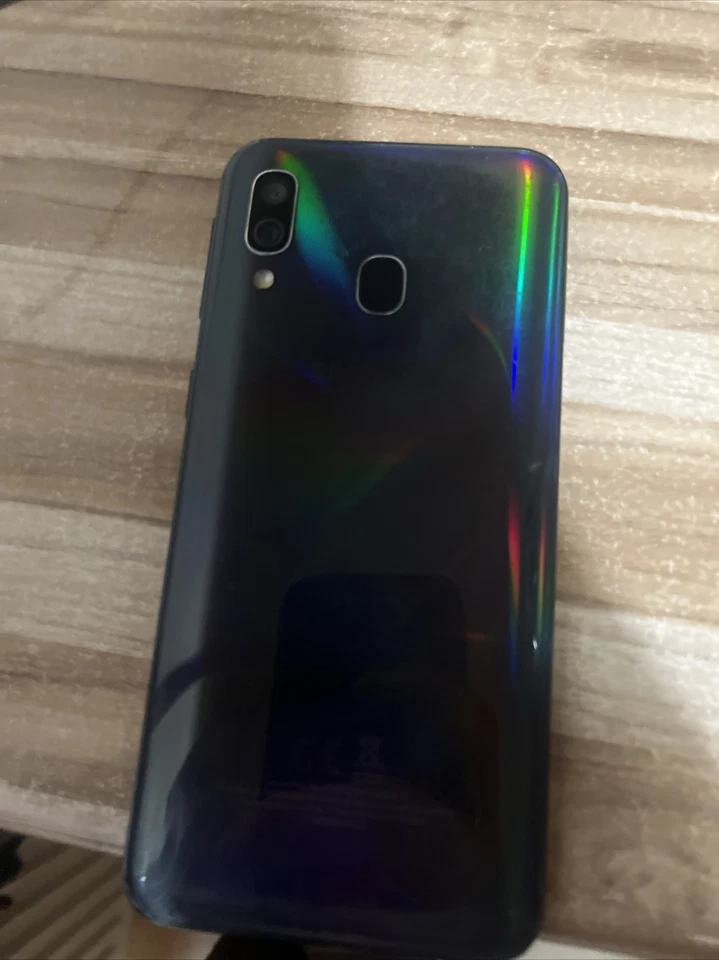 Samsung Galaxy A40 · 64GB, Foto 2 von 2