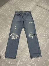Levi’s Wedgie Straight Distressed Medium Wash Jeans Size 23