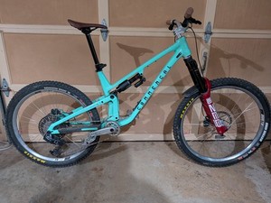 コメンサル　アブソリュート　26インチフレーム　2020年モデル 2020 Commencal ABSOLUT Frame - Specs, Reviews, Images - Mountain
