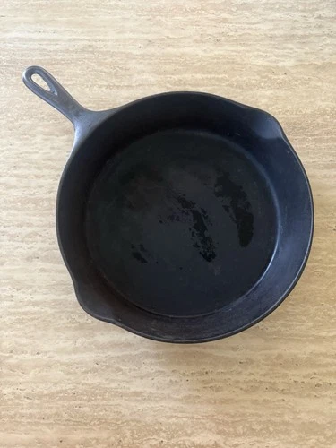 Rare Wagner No 9 (circa 1851-1915) 11” Cast Iron Skillet