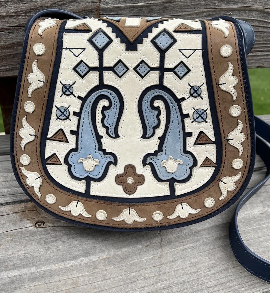 Mini alforja bandolera de cuero con retazos Tory Burch Foto 3 de 4