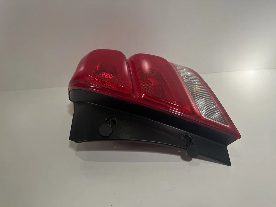 Luz trasera para pasajero derecho Chevy Trax 2017-2022 OEM/0019 Foto 4 de 4