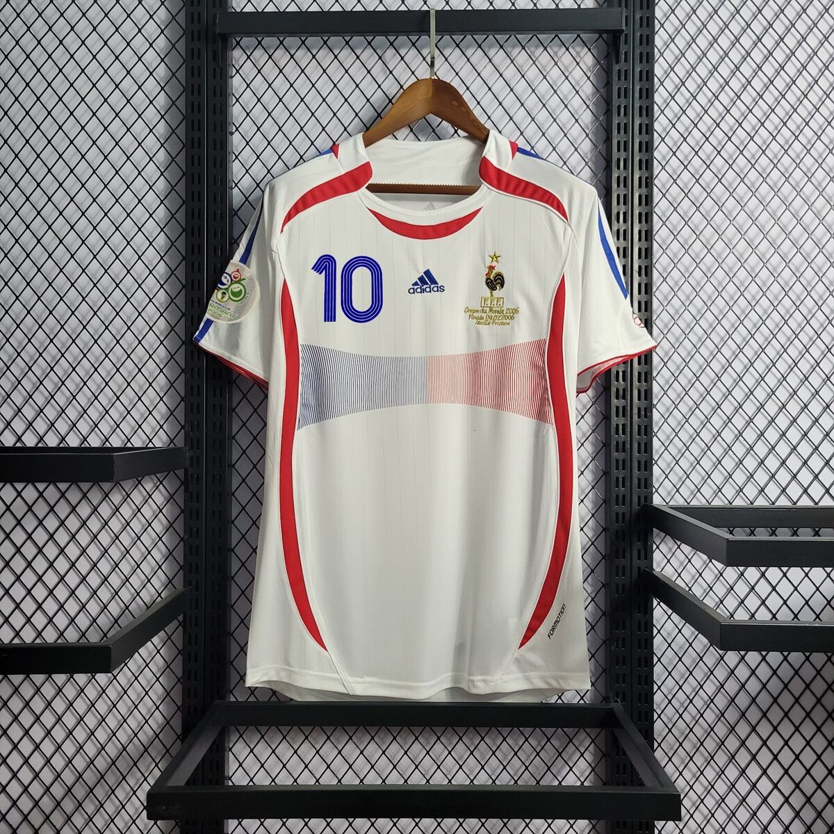 France Zidane #10 World Cup 2006 White Soccer SIZE L Jersey France Zidane #10 World Cup 2006 White Soccer SIZE L Jersey