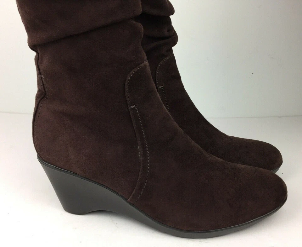 Blondo Boots Women's 9.5 M Lizeth Tall Knee Dark Brown Suede Waterproof Wedge - Image 3 of 4