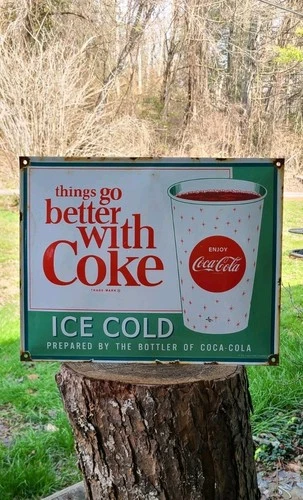 Coca Cola soda Advertising vintage porcelain sign Bottles Fountain