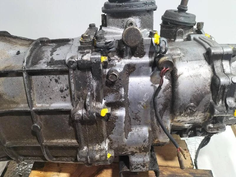 15303252 gearbox for ISUZU TROOPER UBS 55 1983 2050899 - Image 4 of 4