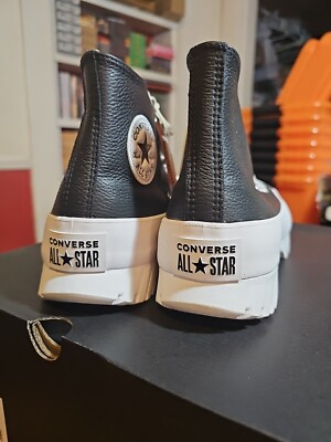 Size 8.5 - Converse Chuck Taylor All Star Lugged 2.0 Leather