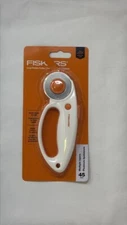 Fiskars Loop Rotary Cutter 45mm, High-Grade Steel Blade, Curved Loop-Handle