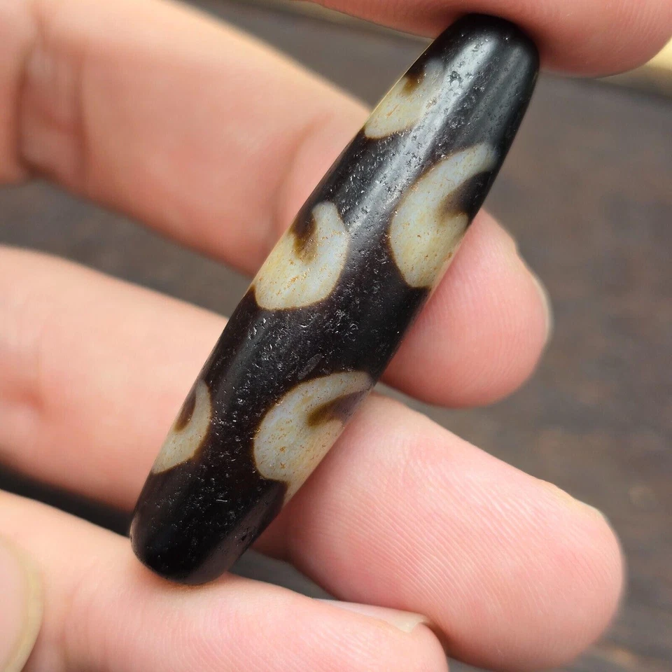 Very unique pattern vintage old himalayan indo tibetan agate beads Foto 2 de 4