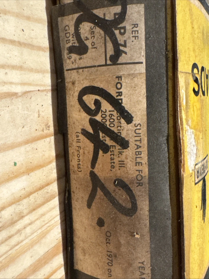 Jeu de plaquettes de frein avant Ford Cortina Mk3 Estate 1.6 et 2.0 période NOS - Photo 4/4