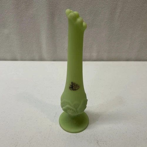 VTG Fenton glass vase 9 1/2 " tall.