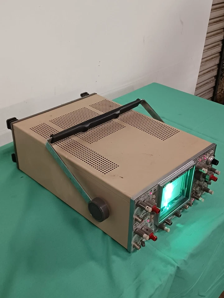 Осциллограф B&K ПРЕЦИЗИОННЫЙ 50/60 МГц 1590A - Изображение 2 из 4