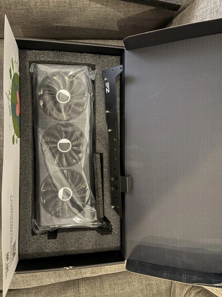 XFX 7800XT Quick 319 Speedster - Immagine 2 di 4