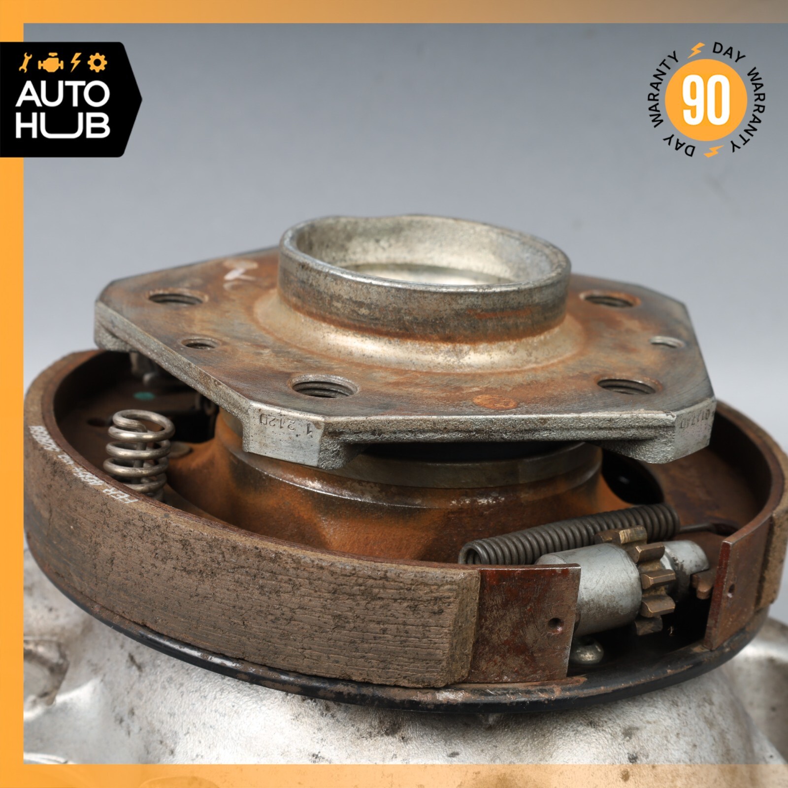 11-19 Maserati GranTurismo M145 Rear Left Side Spindle Knuckle Hub OEM 44k