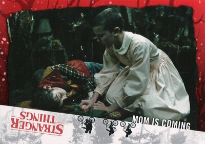 Stranger Things Upside Down, Mom Is Coming (28) Red Parallel Base Card #33/50