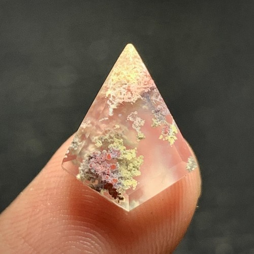 Tiny Scenic Moss Agate Cabochon 14x11x3.5mm High Quality 3.5 ct - Picture 2 of 6