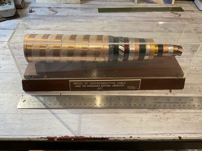 1977 DESK MODEL SUPERCONDUCTIVE CABLE GENERAL CABLE FOR BROOKHAVEN NATL LAB NY