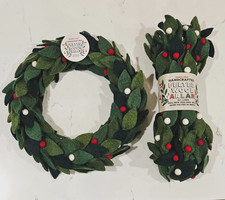 Trader Joe  s Handcrafted Wool Felt Wreath  Garland- Holly NWT