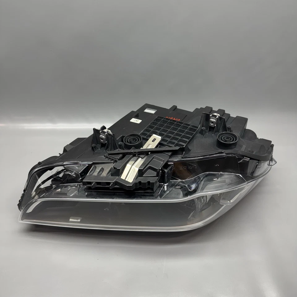 BMW X1 HEADLIGHT RIGHT PASSENGER 2016 2017 2018 2019 LED OEM 63117193712 - Imagem 3 de 4