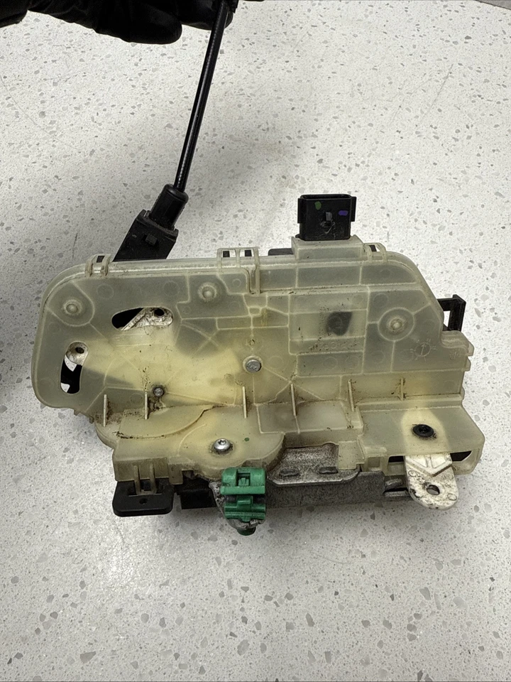 2018 FORD Explorer Front Left Door Latch Foto 4 de 4