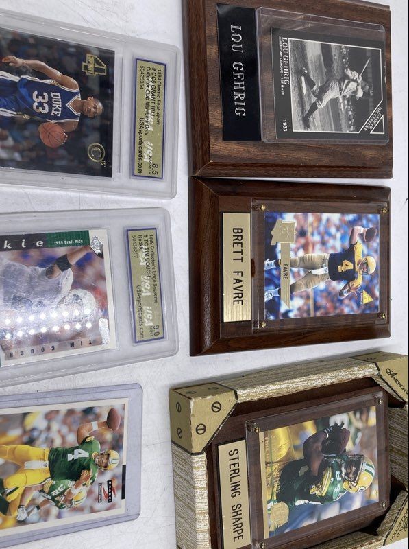 Green Bay Packers Brett Favre & More Football-NFL Sports Trading Cards Lot Of 6