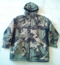 Gap boys camouflage hooded windbreaker jacket / Size: XL 12 .Color:Olive green