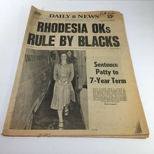 NY Daily News:25/09/76 Rhodesia OKs Rule By Blacks; Patty Campbell a 7 años de sentencia