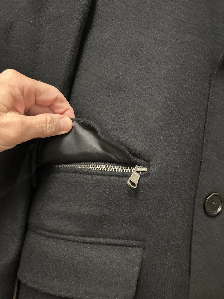 Abrigo Saks Fifth Avenue Over para hombre negro mezcla de lana y cachemir babero extraíble pequeño Foto 2 de 4