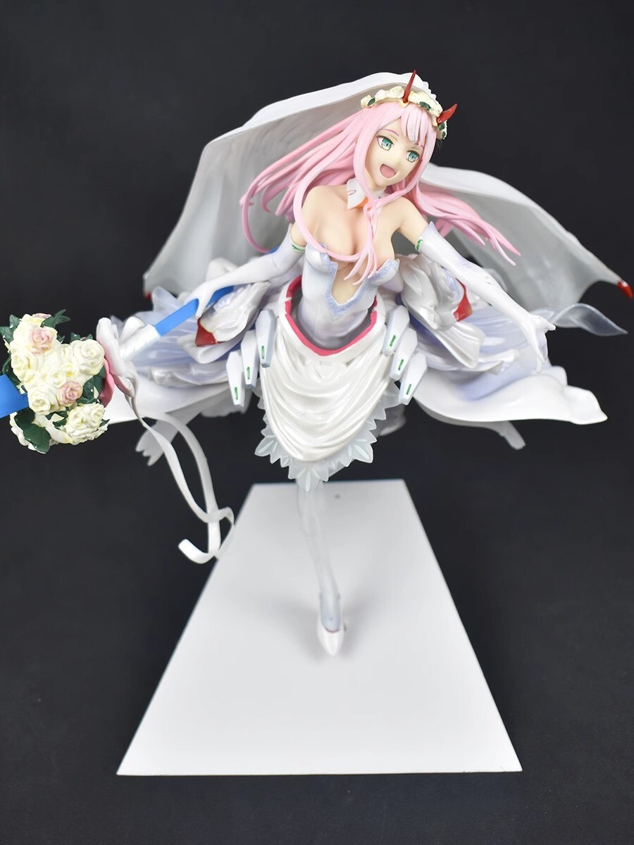 DARLING in the FRANXX Zero Two Wedding Dress Ver. PVC Figure