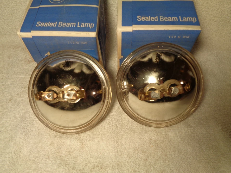 Nuevo de Lote Antiguo Mopar Westinghouse 1970 Plymouth Cuda Bombillas de Lámpara de Carretera Foto 2 de 2