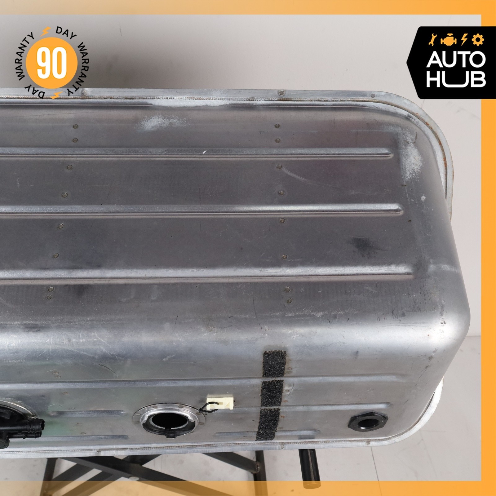 99-05 Bentley Arnage / Rolls Royce Seraph Gas Fuel Tank Reservoir Assembly OEM
