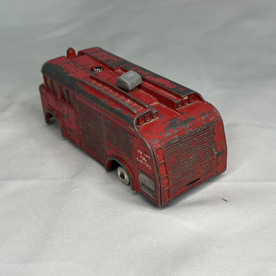 Dinky 259 Dennis Fire Engine Red Play Worn Made in England - Image 4 of 4