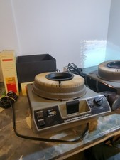 Lot Of 2 KODAK EKTAGRAPHIC III A CAROUSEL PROJECTOR 2 Trays 1976 Yosemite Read
