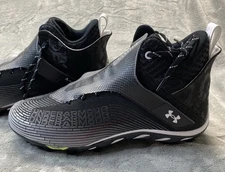 UA TM HIGHLIGHT HAMMER FOOTBALL CLEAT MC SIZE 13.5 US - BLACK/WHITE