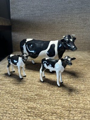 BESWICK Friesenkuh und zwei Kalber s 