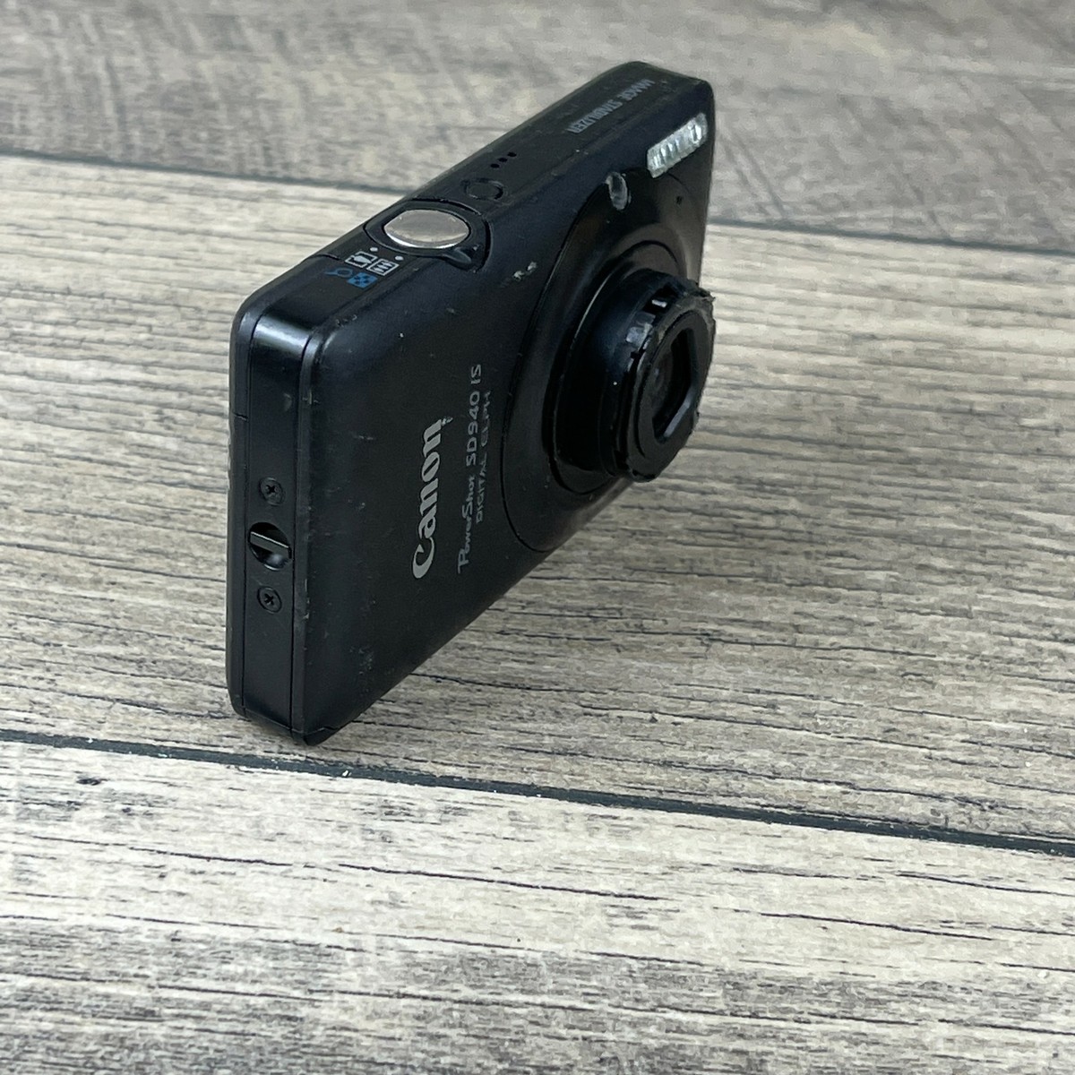 Canon PowerShot SD940 IS Black 12.1 MP 4x Optical Zoom