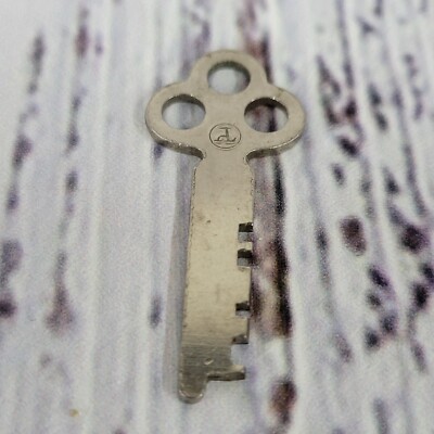 Vintage steel flat skeleton key marking ?? 1 5/8''
