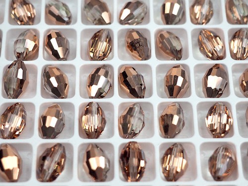 Crystal Vintage Capri Gold coated Preciosa Czech MC Olive Beads 10.5x7mm 24pcs - Picture 3 of 4