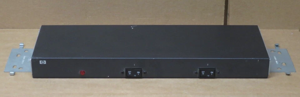 HP E04504 Modular PDU Control Unit 200-240V 16A 228481-006 417583-001 - Image 3 of 4