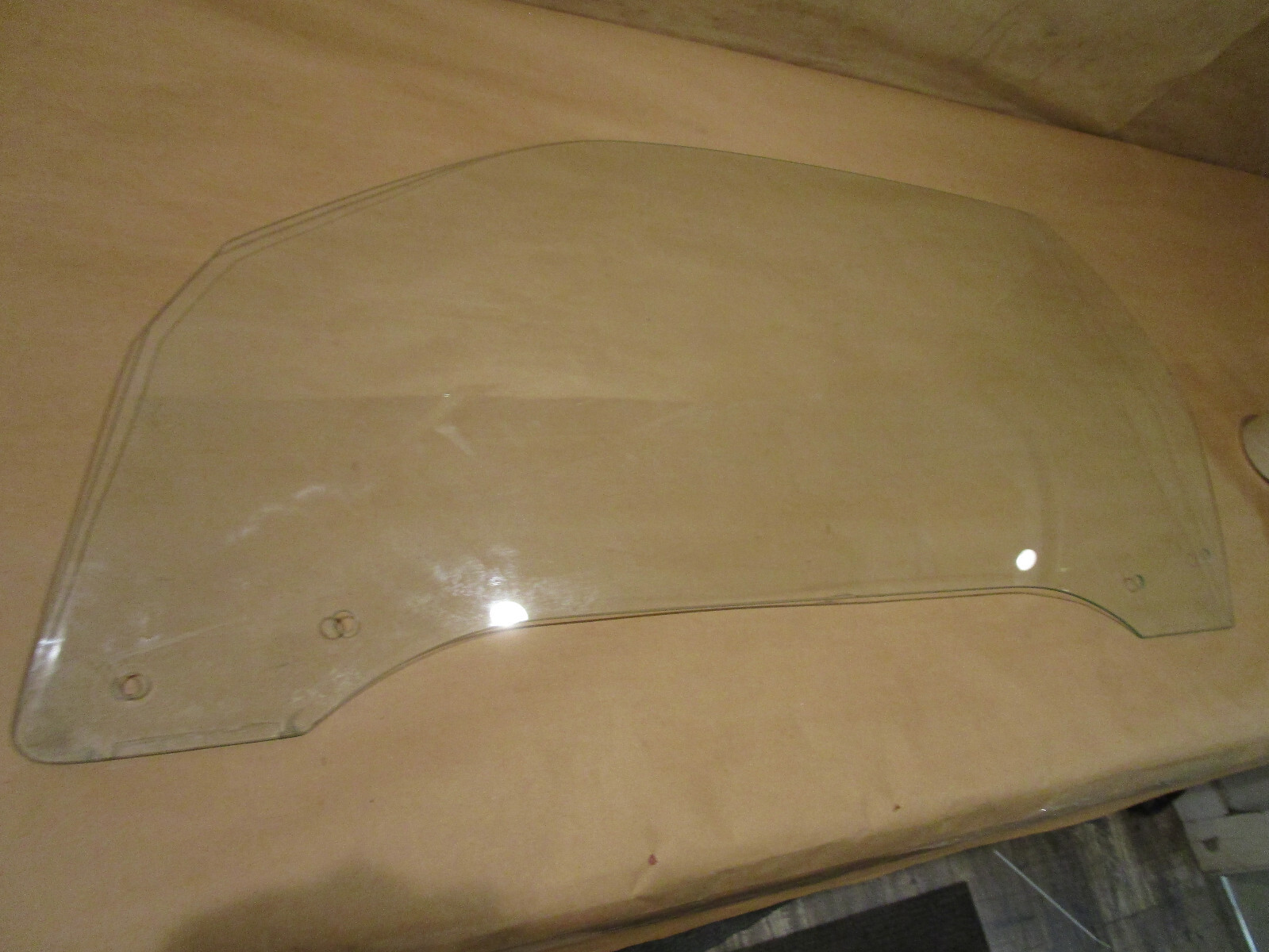 Ferrari 348, 355- LH Door Glass Valid For Spider  - P/N 64251000