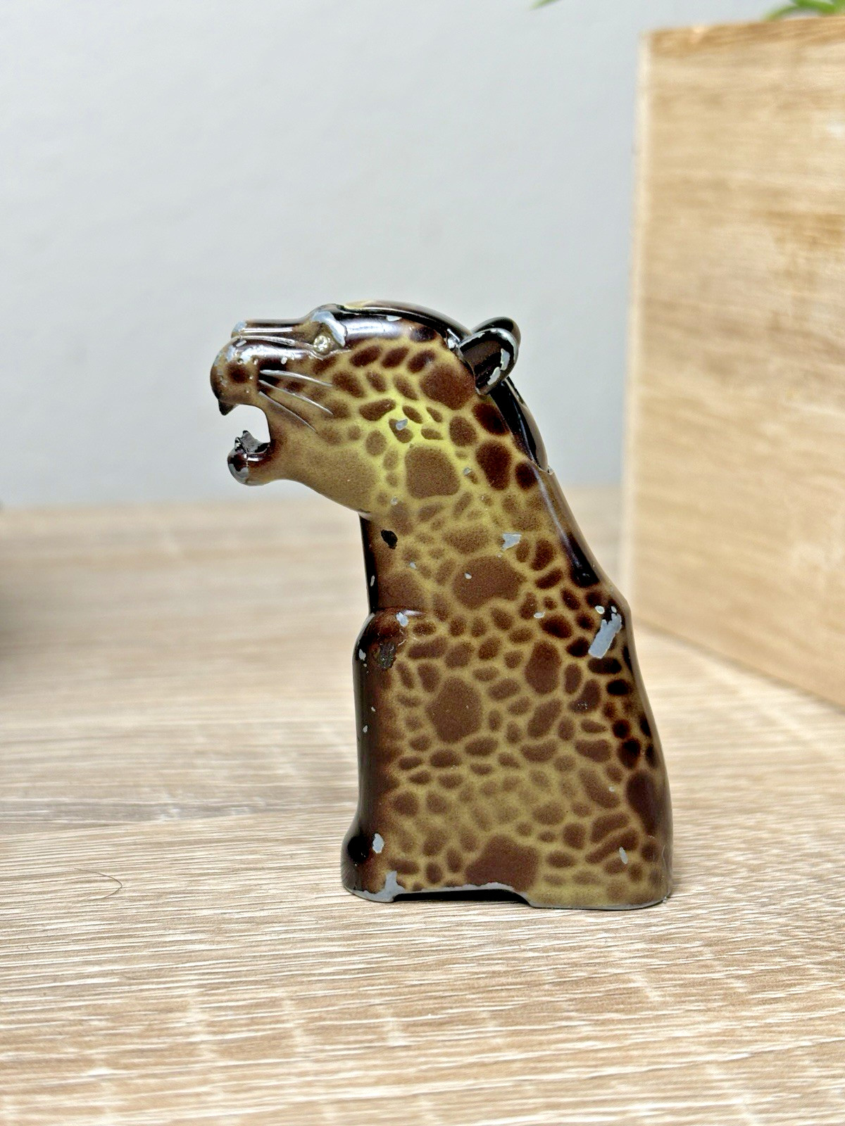 Vintage Hirota Masai Piezo Leopard Electric Butane Cigarette  Lighter