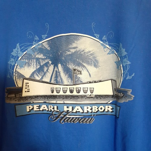 Pearl Harbor Hawaii Blue T Shirt Crew Neck Memorial Museum Souvenir Unisex - Picture 2 of 9