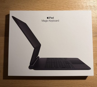 Apple Magic Keyboard Tastatur Dock mit Trackpad, Schwarz, QWERTY Englisch