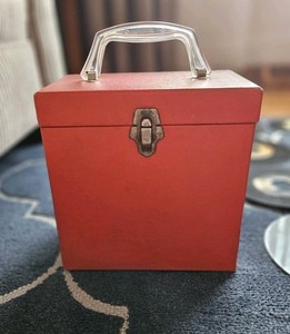 Faux Leather RED Carrying Case/Holder/Tote For 7 Inch Vinyl Records W/ 30 - 45s