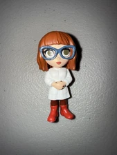 Funko Mystery Minis Marilyn Thornhill Vinyl Figure Wednesday Addams Family 1/24