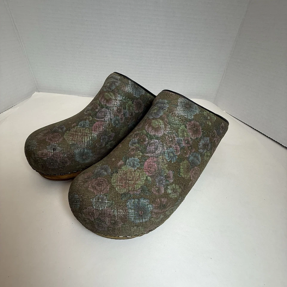 Sanita Floral Leather Clogs Women EU 41 US 10.5-11 Green Pink Wood Sole Poland - Image 3 of 4