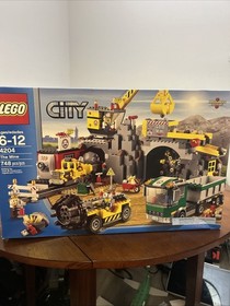 Lego City 4204 The Mine With 4 Minifigures 95% Complete With Box