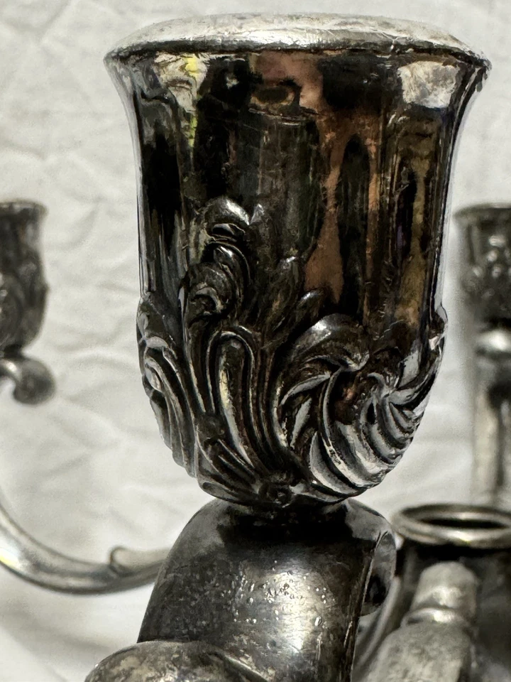 Antiguo centro de mesa candelabro Epergne de 5 brazos placa de plata Reed & Barton #145 Foto 2 de 4