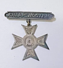 WW1 USMC Sharpshooter Marksmanship Medal Badge Pin Back