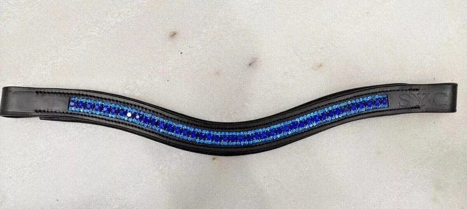 Lujosa cinta para cejas de caballo de cuero cristal azul de 3 filas para brida de caballo. Foto 3 de 3